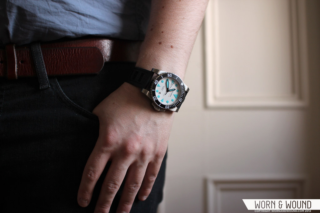 Helson Shark Diver 42mm: In for Review - & Wound