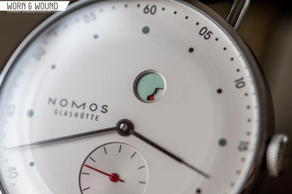 NOMOS_METRO_POWER_RESERVE1