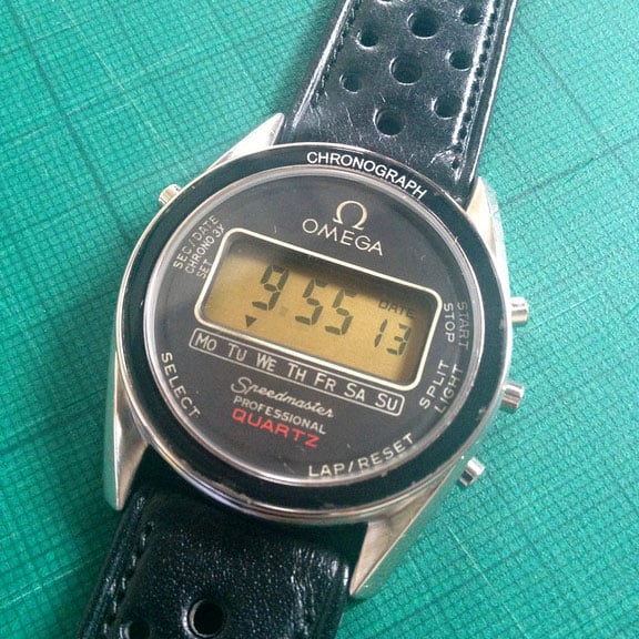 Lcd digital store watch