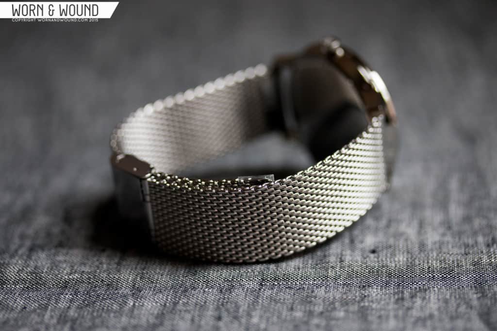 MONDAINE_HELVETICA_NO1_NORMAL9