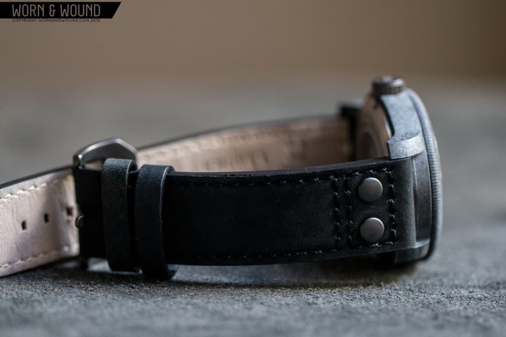 LUM-TEC_COMBAT_B23_CARBON_STRAPPED_1