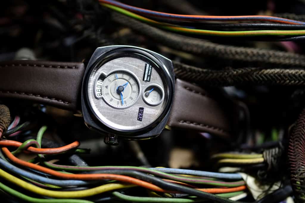 P51-02_wires