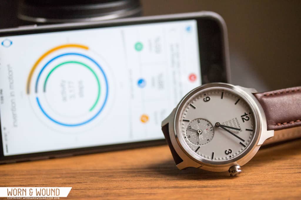 MONDAINE_HELVETICA_SMART_WATCH_APP_2