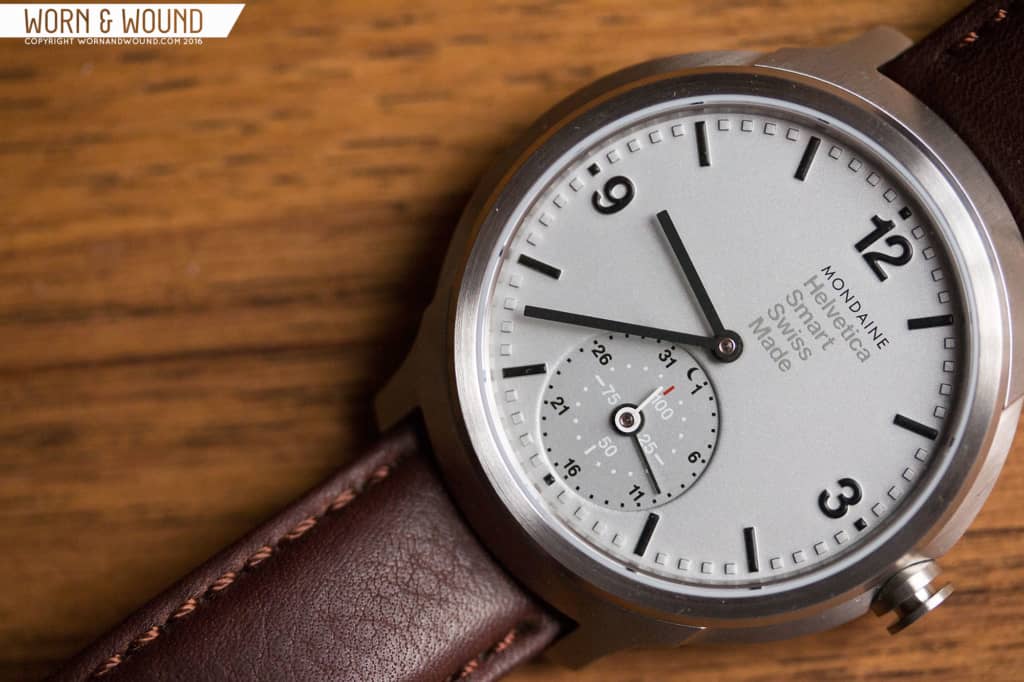 MONDAINE_HELVETICA_SMART_WATCH_DIAL_4