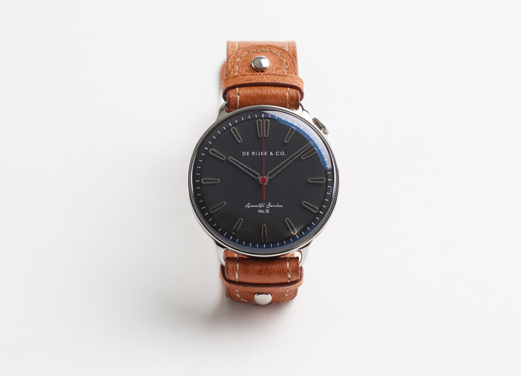 Introducing the De Rijke & Co. Amalfi Series 1S, a Watch for the Open Road