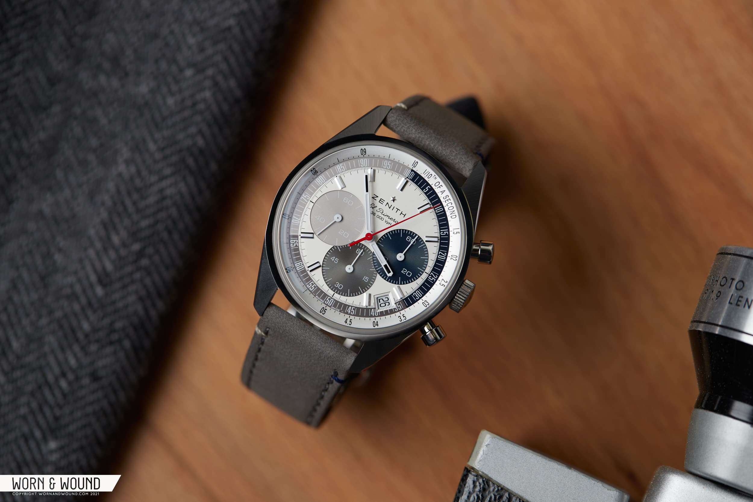 Hands-On Review Zenith Chronomaster Sport (1/10th Second Chronograph) -  BEYOND THE DIAL