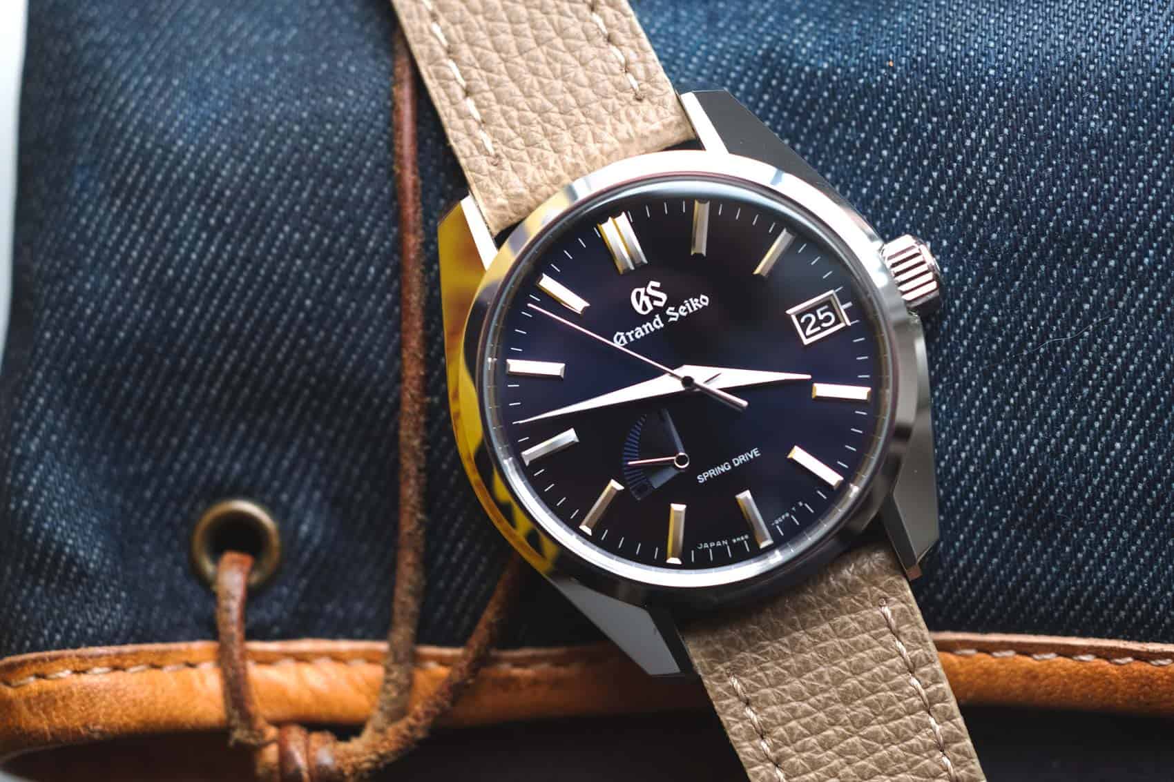 Hands-On with the Grand Seiko SBGW289 - a Return to Form for the 44GS -  Worn & Wound