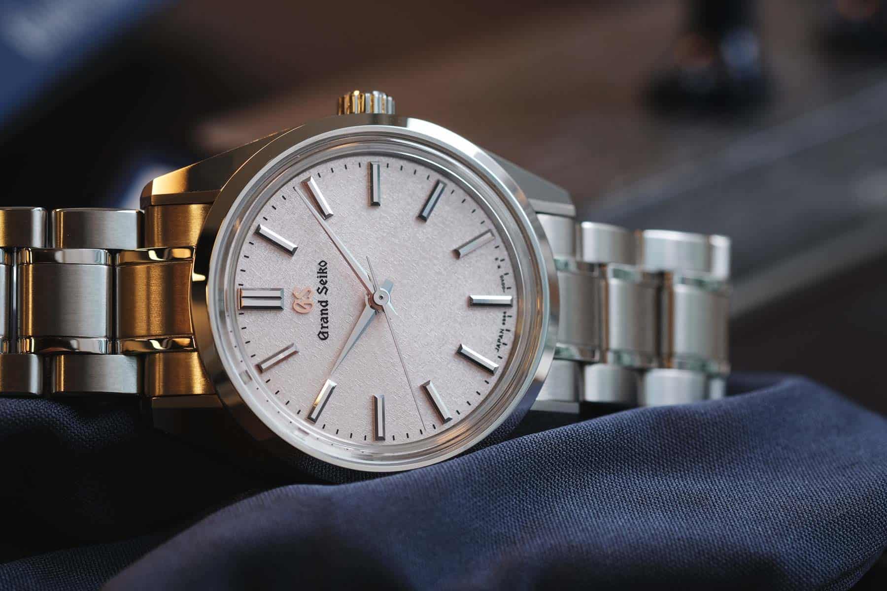 Hands-On with the Grand Seiko SBGW289 - a Return to Form for the 44GS -  Worn & Wound