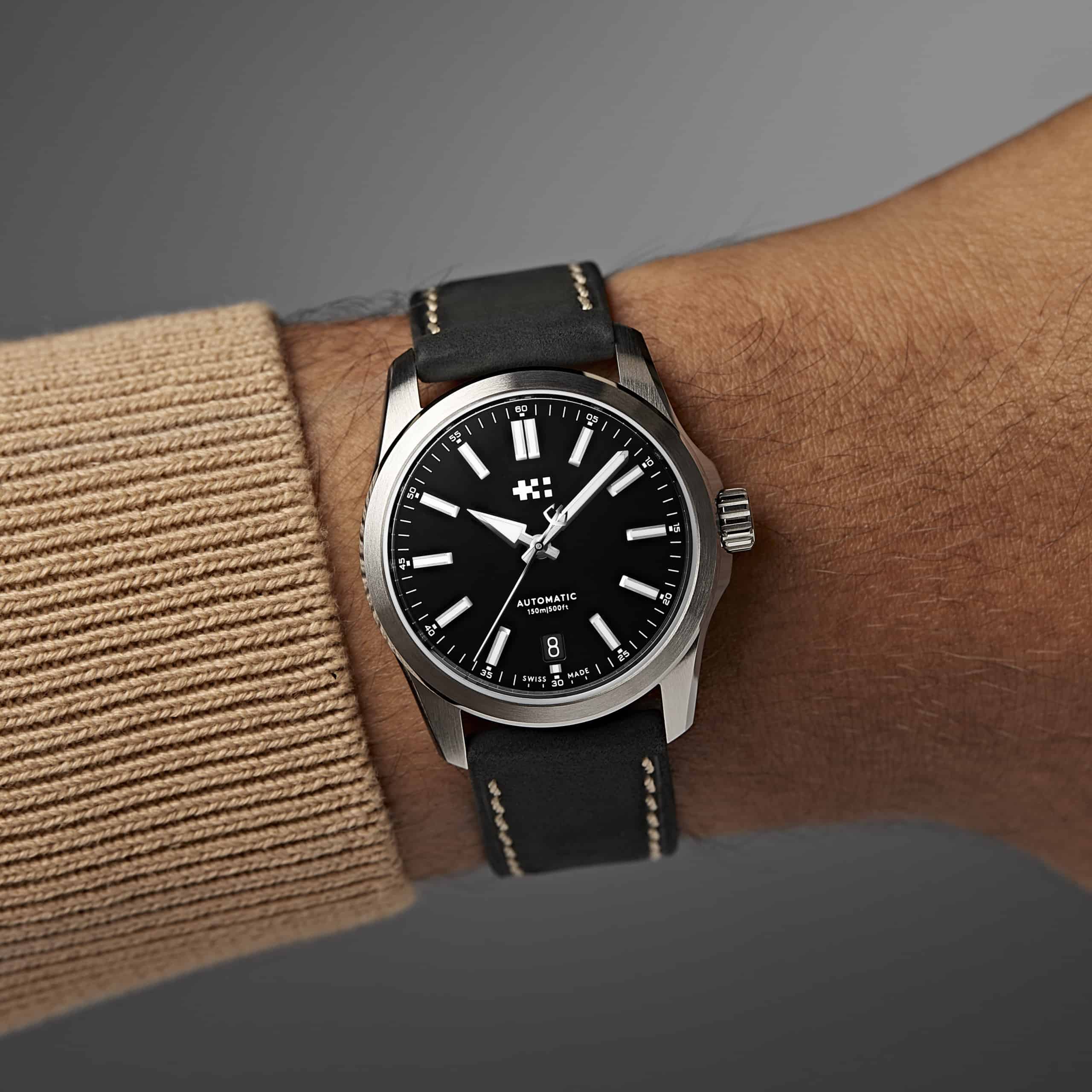 Christopher Ward’s new C63 Sealander Automatic 36mm C63-36ADA3-S00K0-VK_Picture_2_MAN-scaled