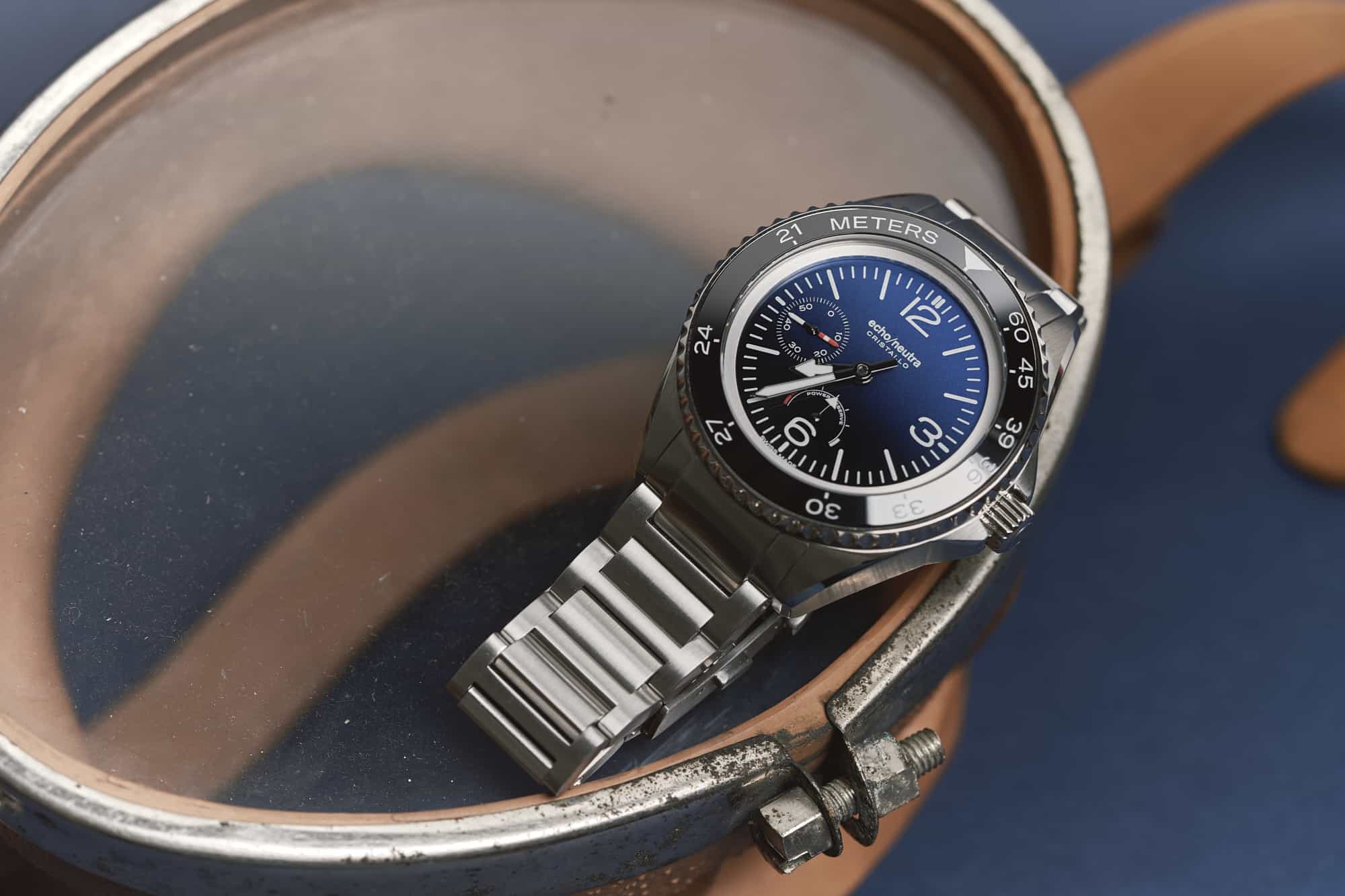 Hands-On: Professional Desk Diving with the echo/neutra Cristallo Professional Diver