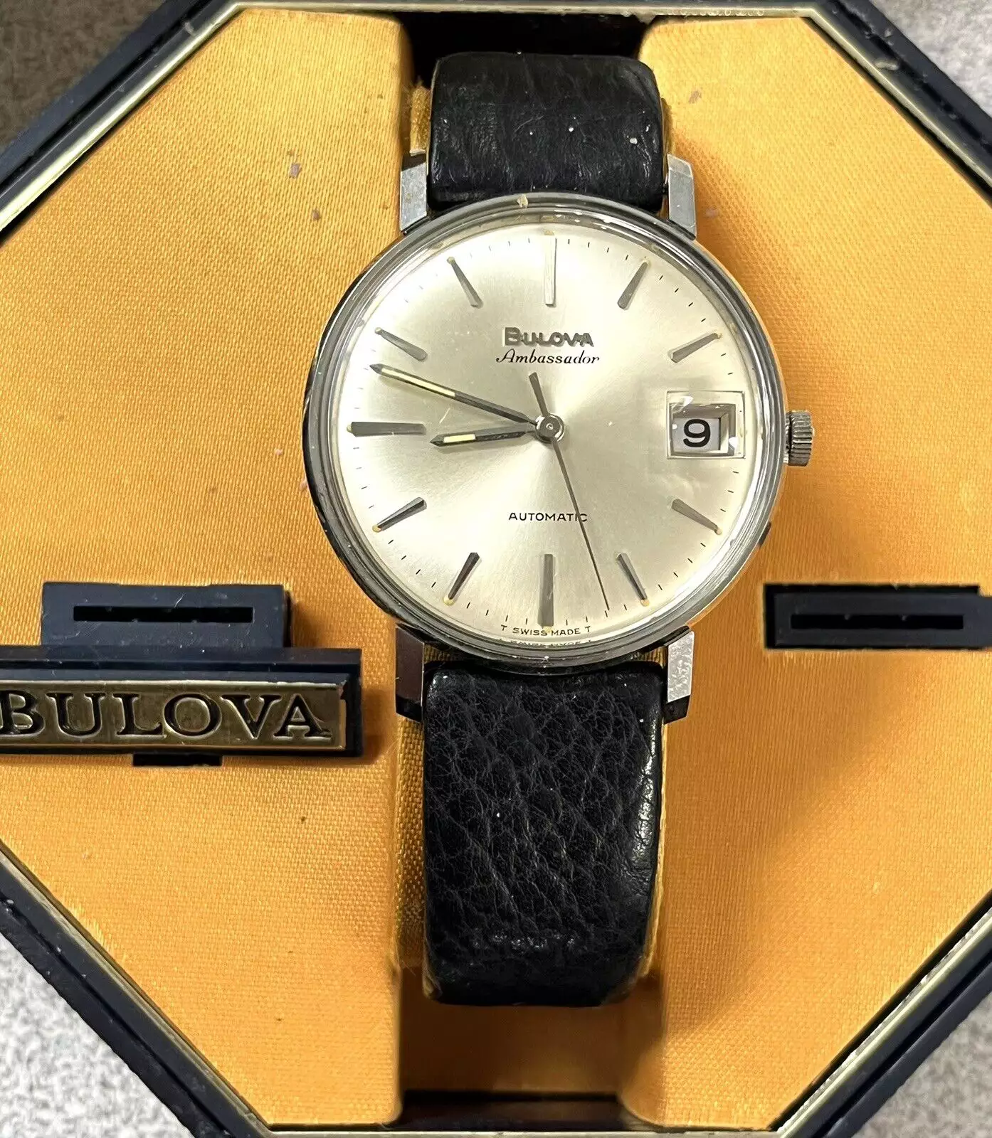 eBay Finds: Electric Watches, Fat Lugs, & Vintage Formal Wear