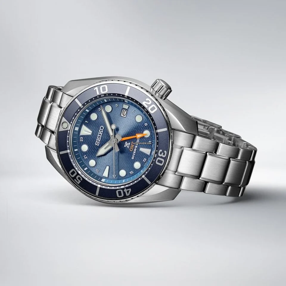 When Seiko Sumos Fly: Seiko Introduces a Pair of Solar Diver GMTs Ready for Your Next Adventure Abroad - Worn &